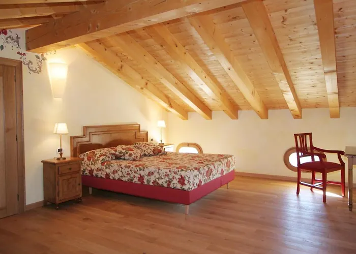 לינה וארוחת בוקר La Valdella